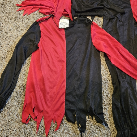 Evil Jester Costume, Child Size Large - Picture 3 of 9